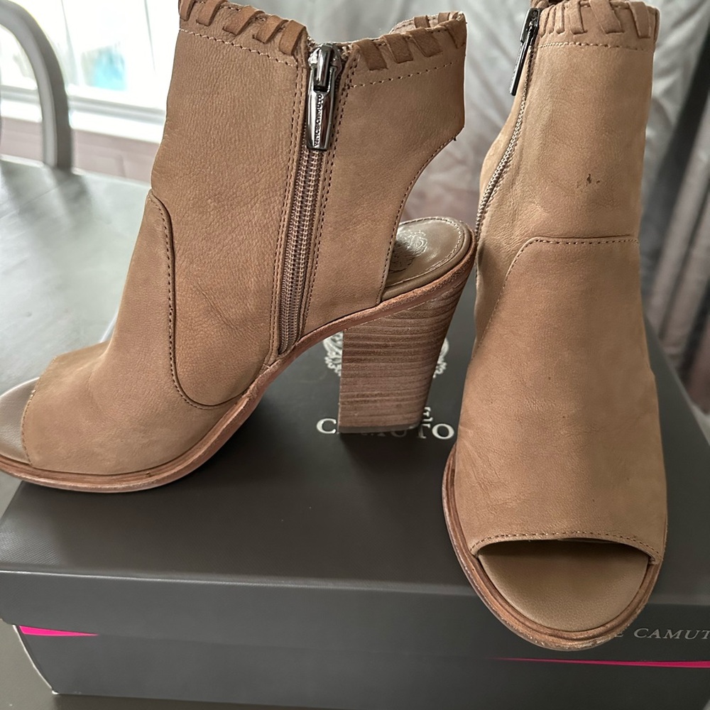 Peep toe tan booties with 4inch heel size 7 1/2
